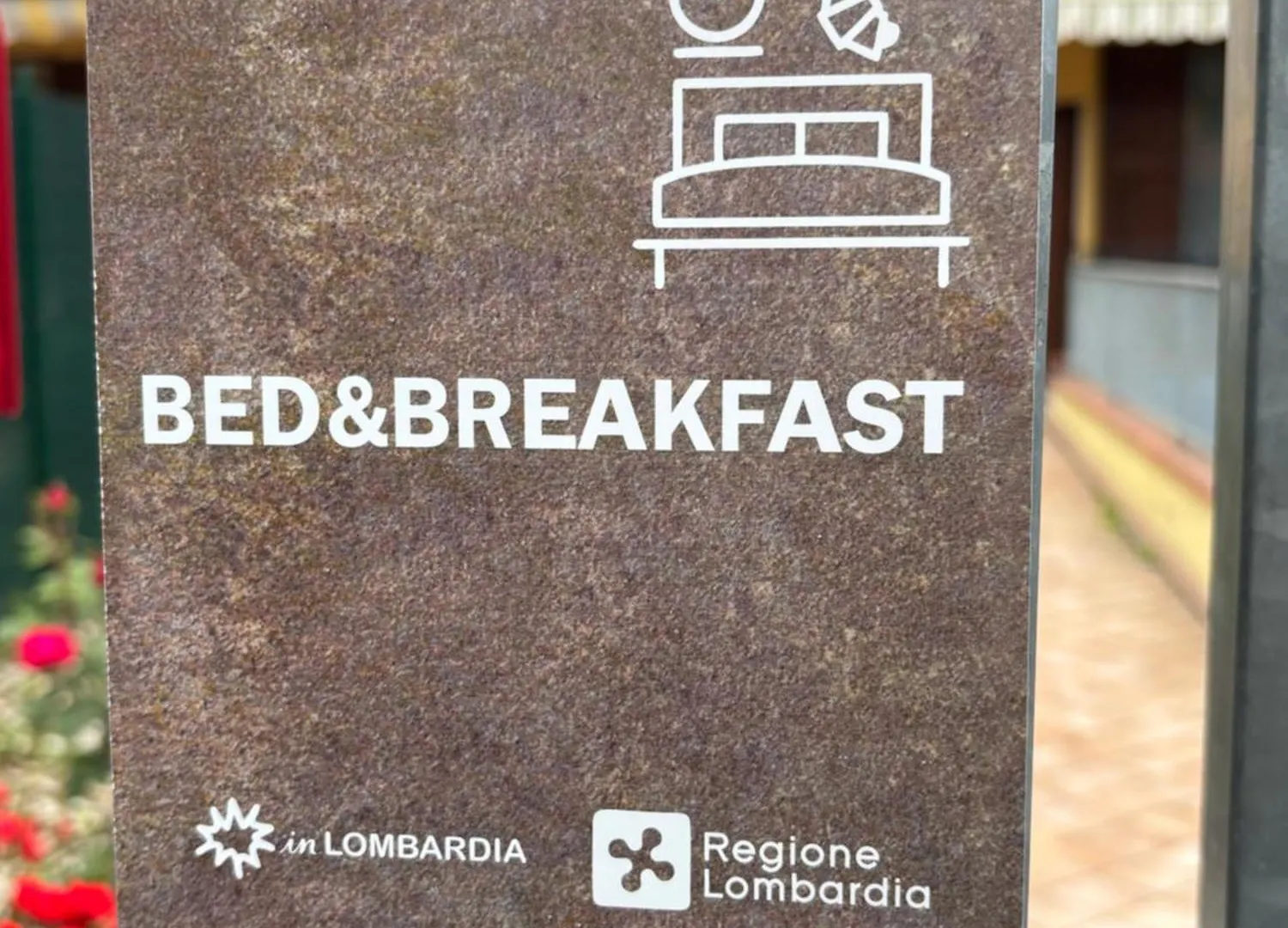 Rodigo B&B Canossa לינה וארוחת בוקר